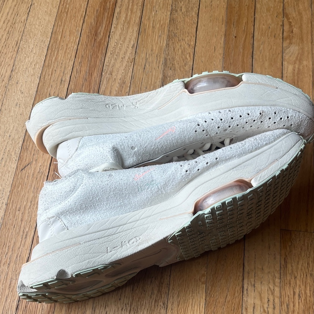 Ivory, Pink Green Nike Zoom Type Sneakers Nu 354 - Picture 7 of 8